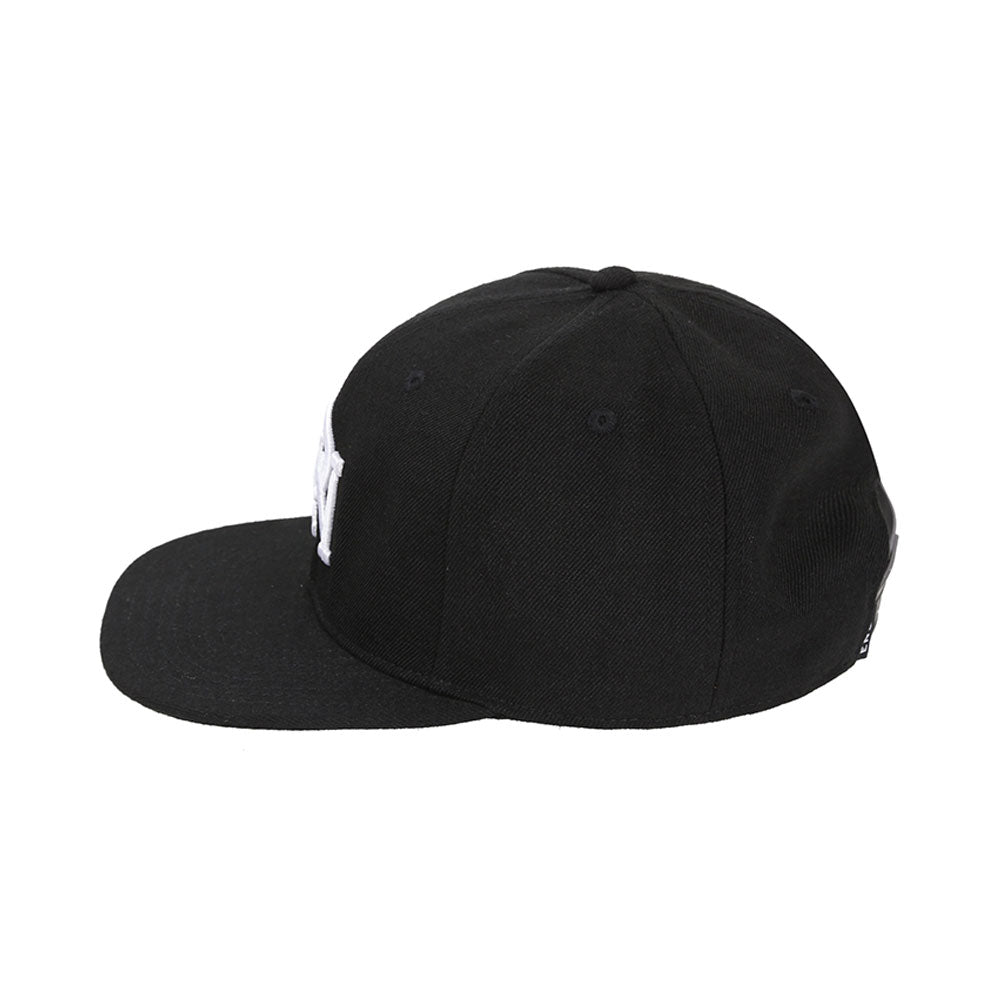 LDN Snapback Cap Black White